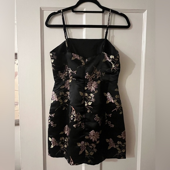 superdown Amerie Brocade Mini Dress - Picture 7 of 8
